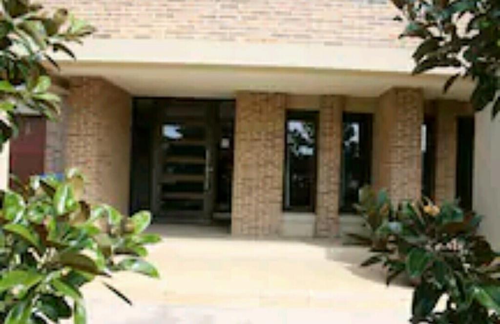 Lucky House Hotel Point Cook Bagian luar foto